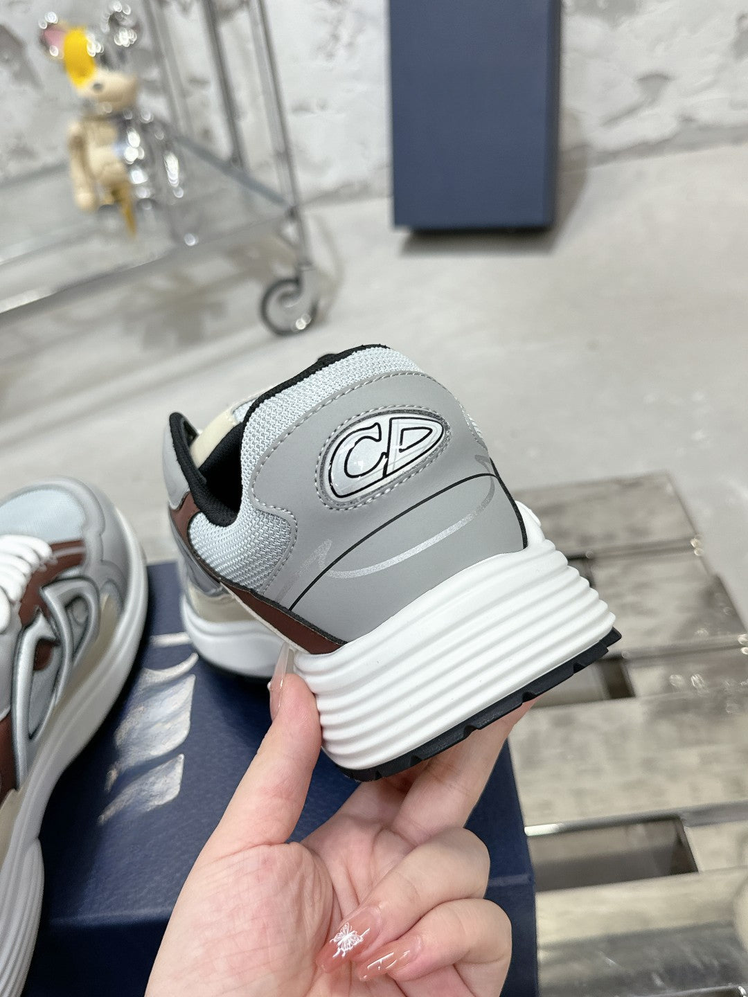 Sneakers