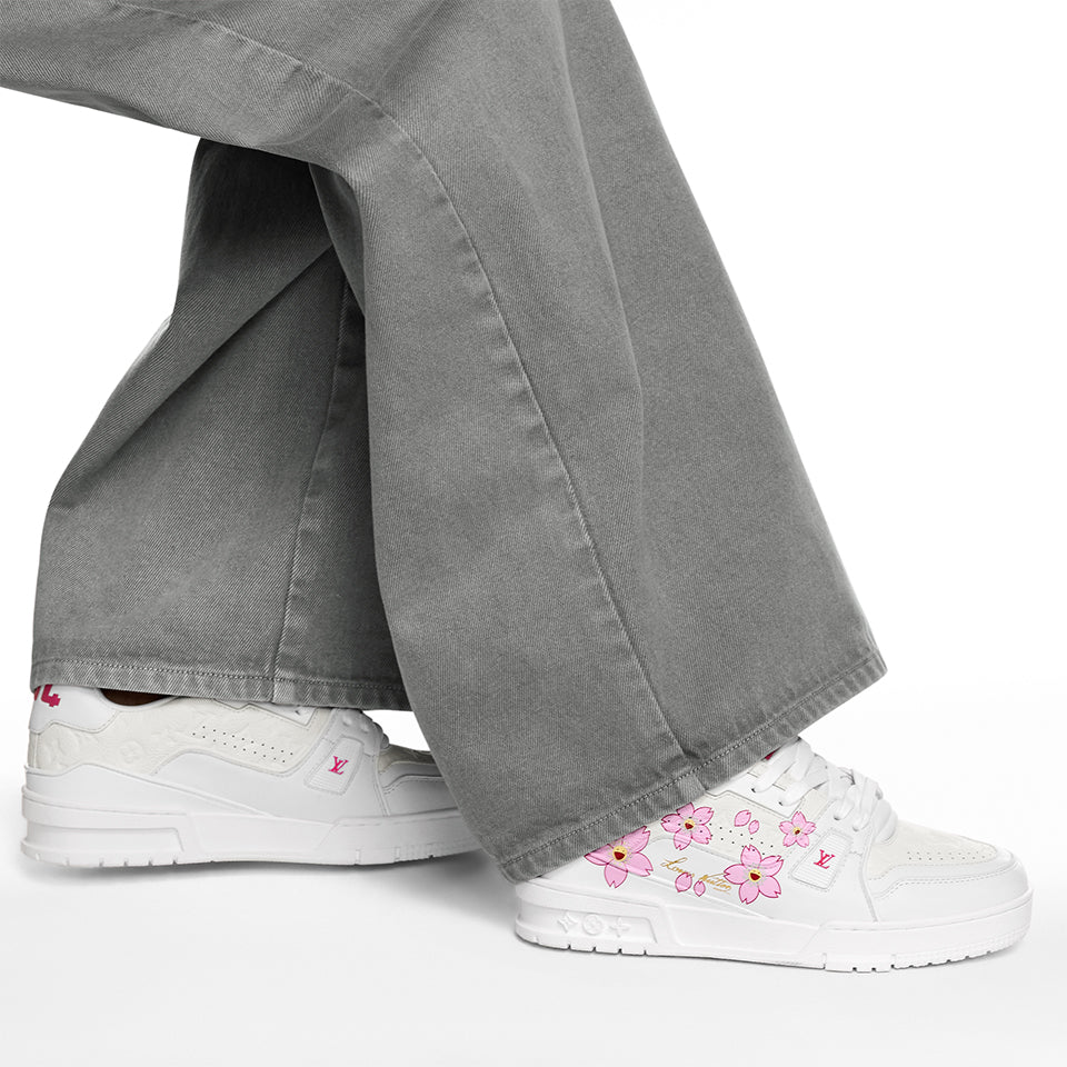 Sneaker
