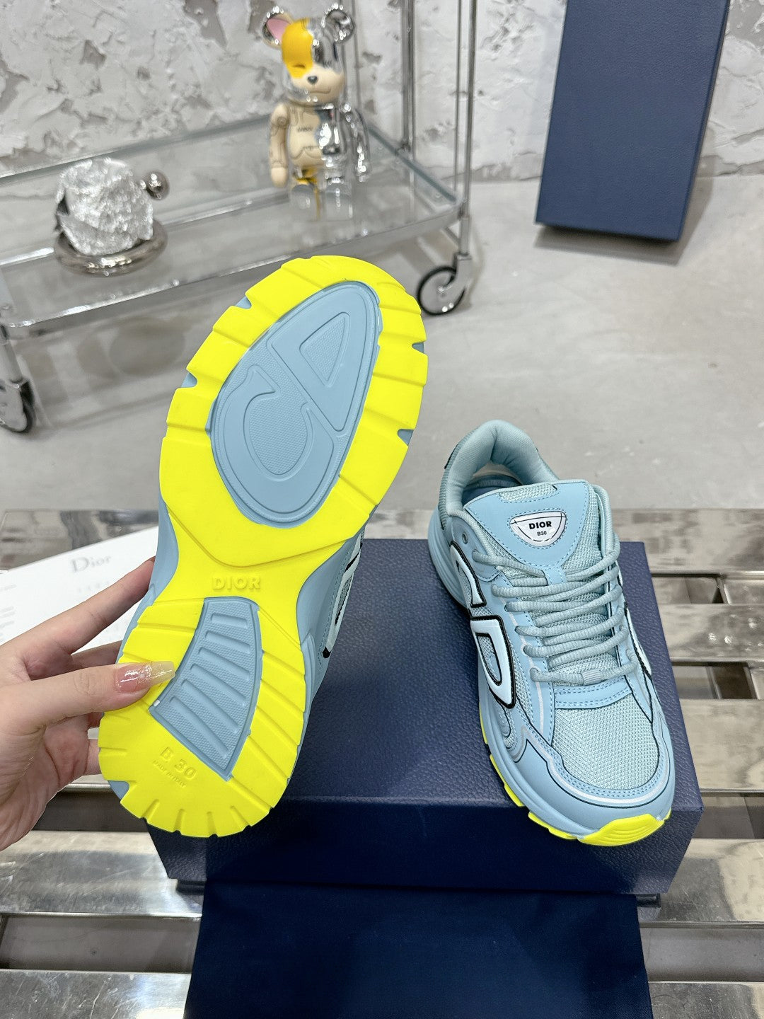 Sneakers