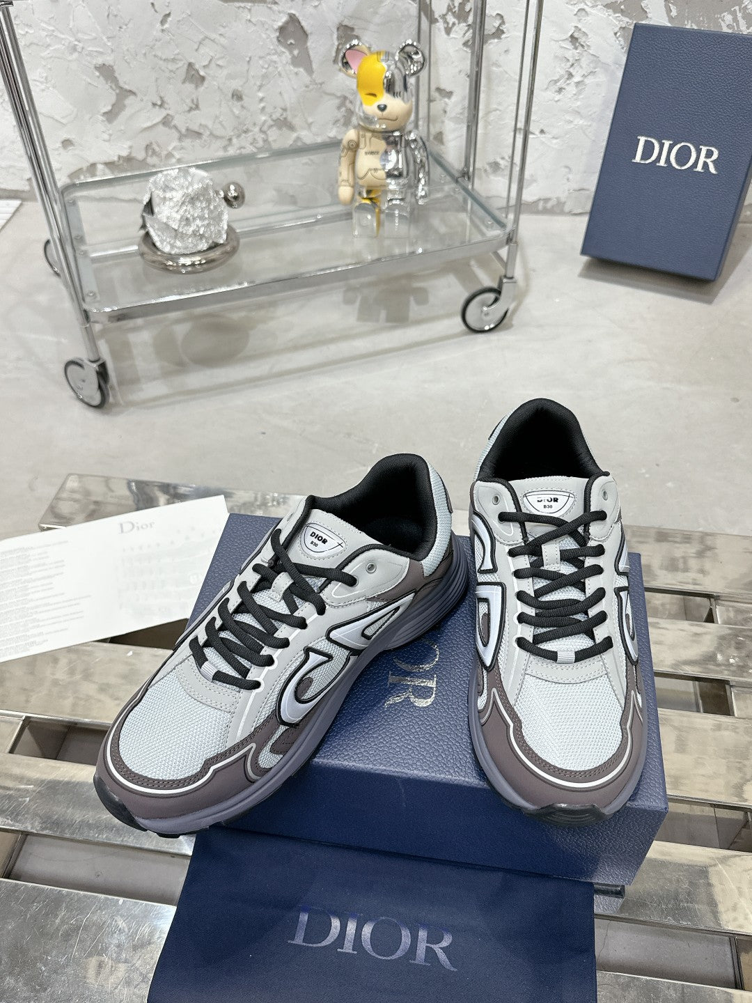 Sneakers