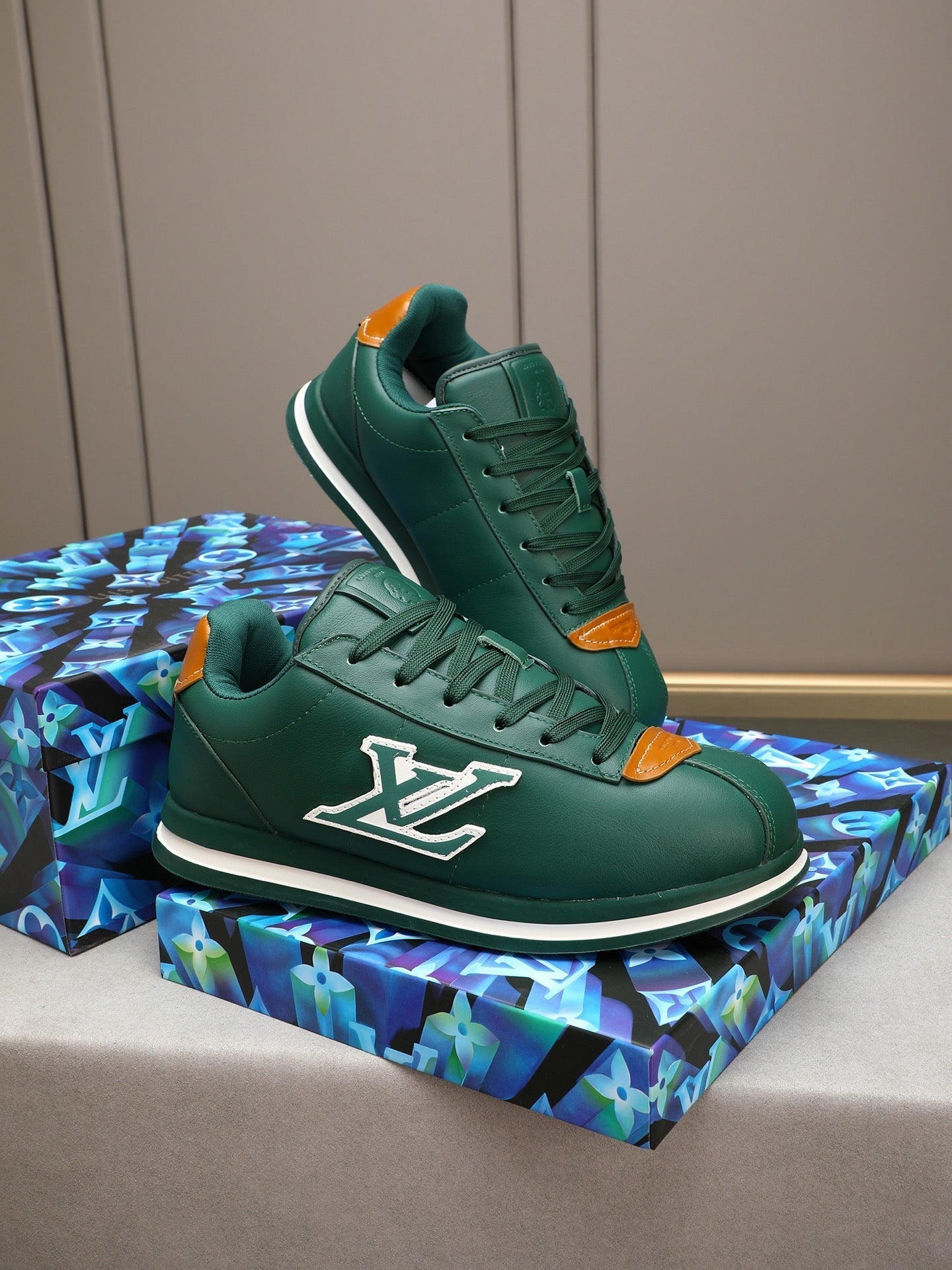 Sneakers