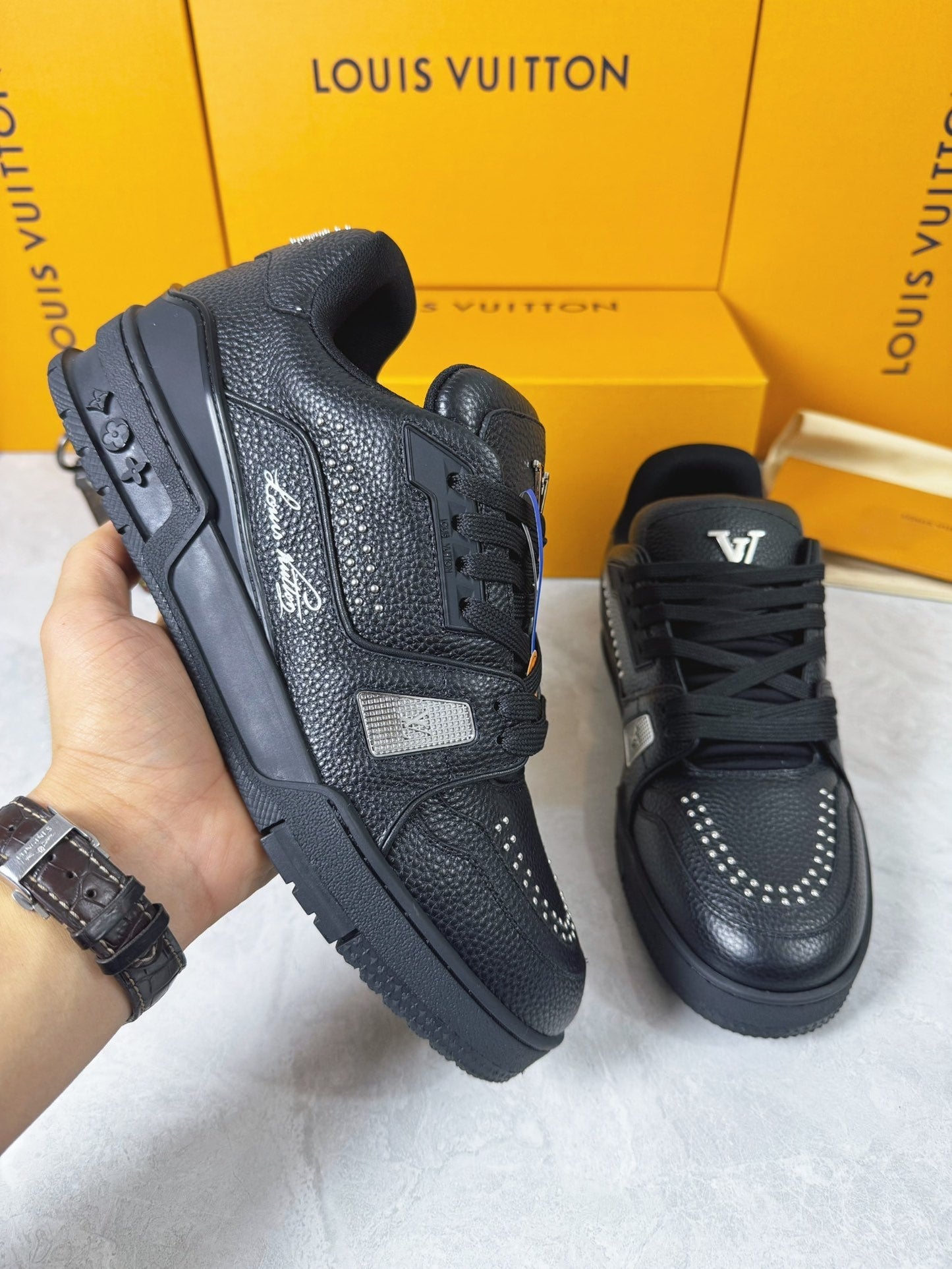 Sneakers