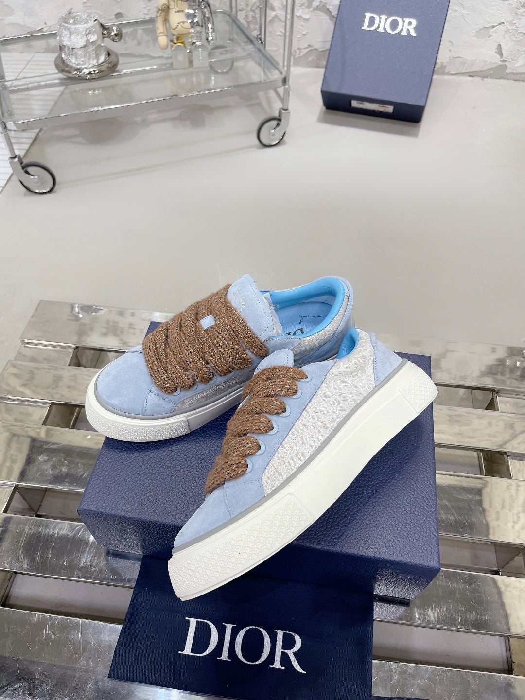 Sneakers