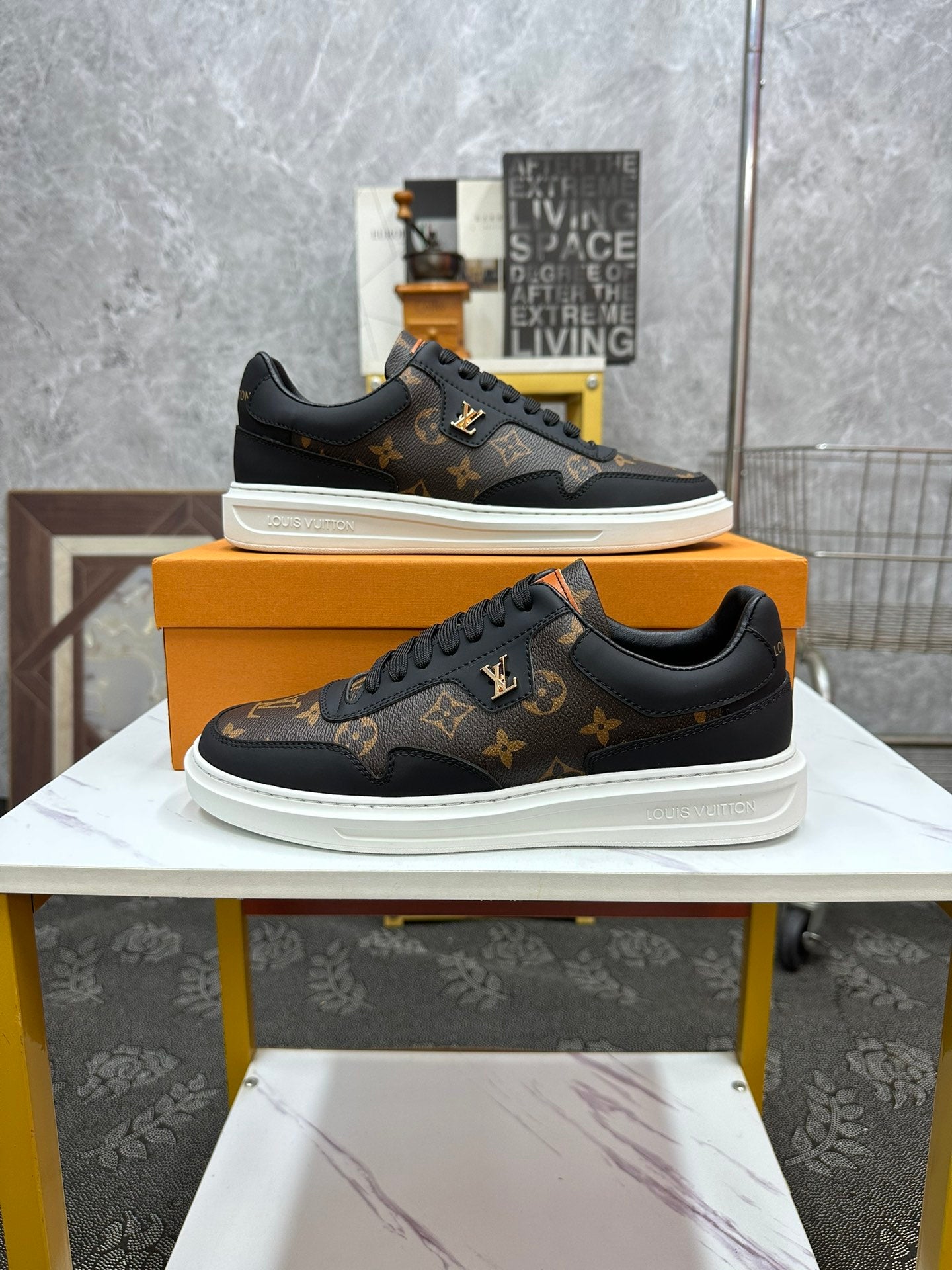Sneakers