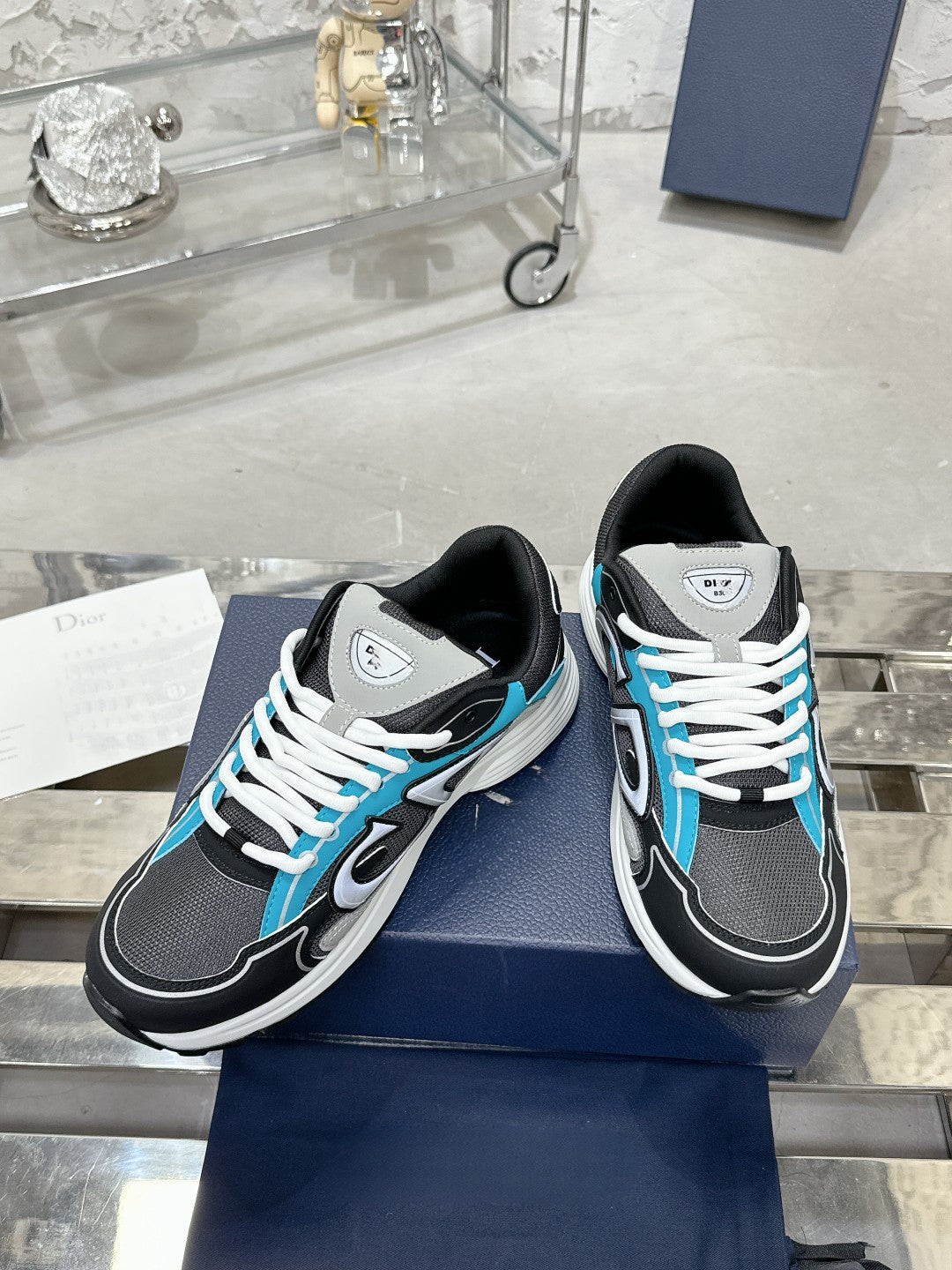 Sneakers