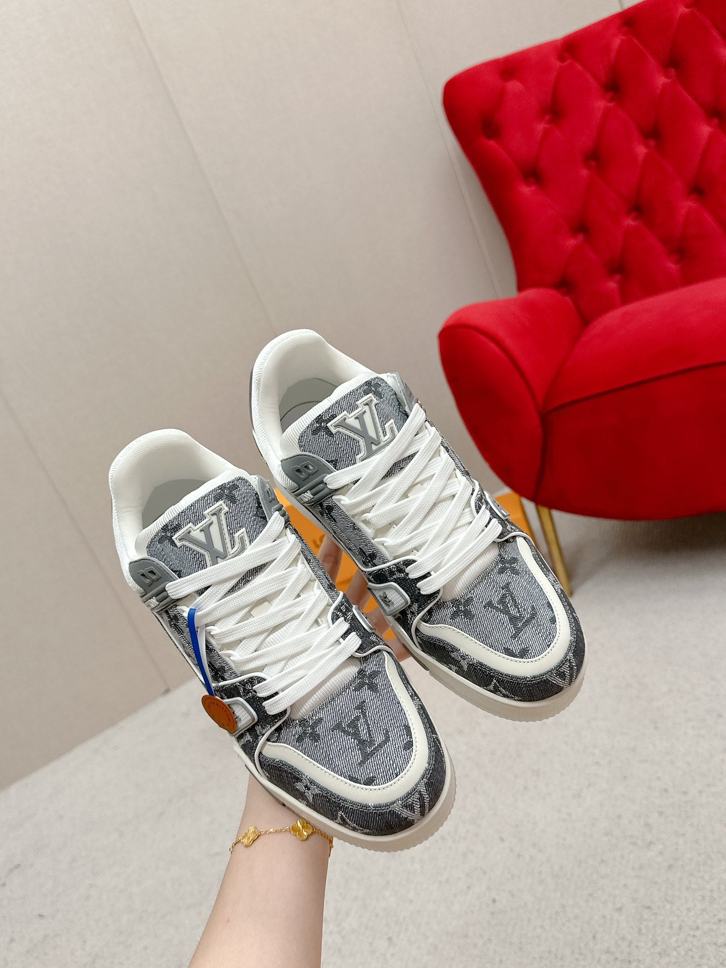 Sneakers