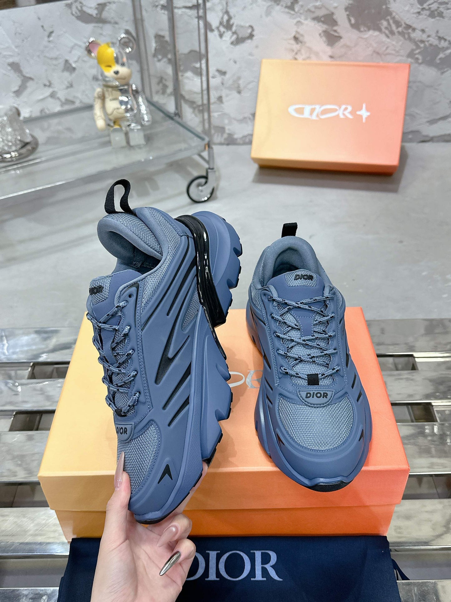Sneakers