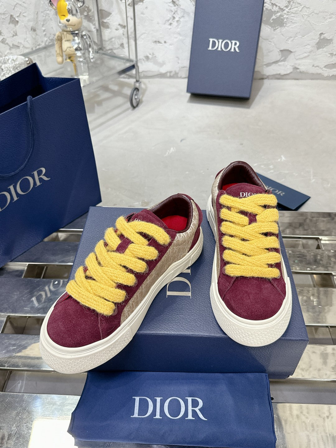 Sneakers