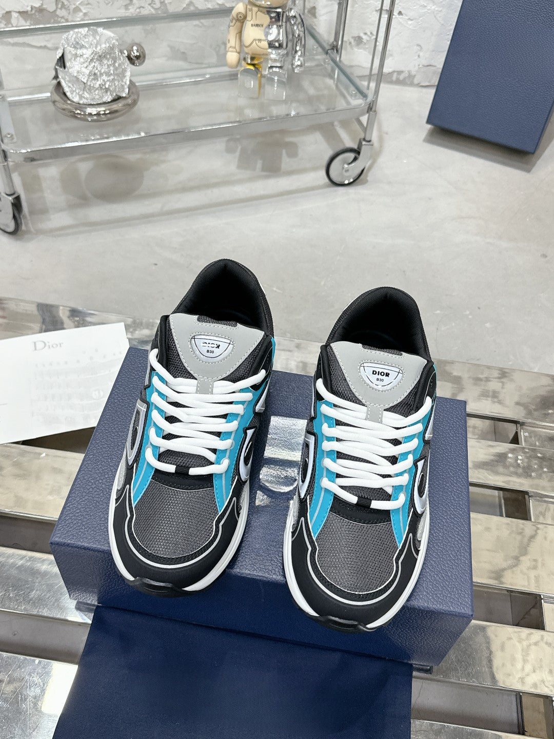 Sneakers
