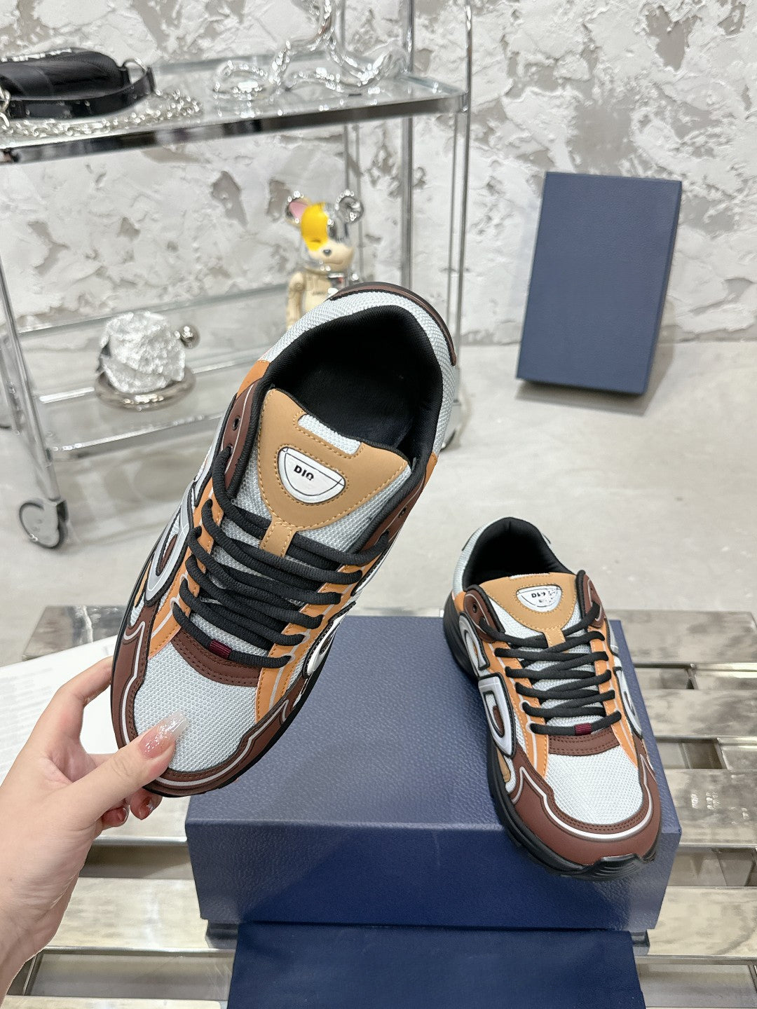 Sneakers