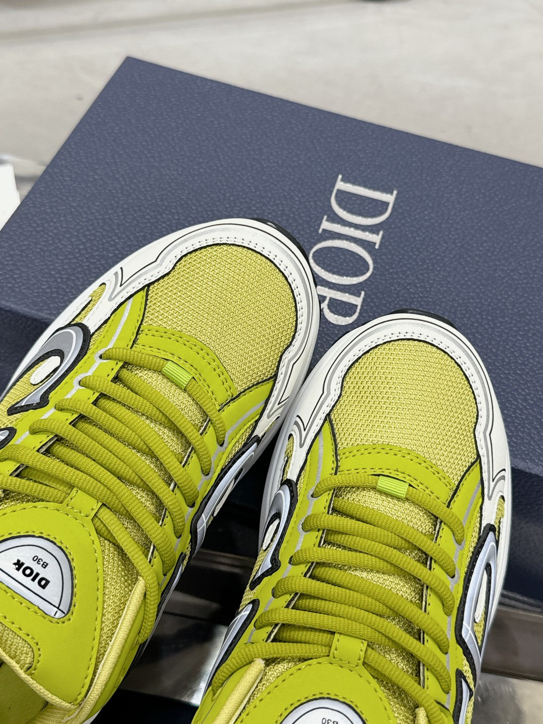 Sneakers