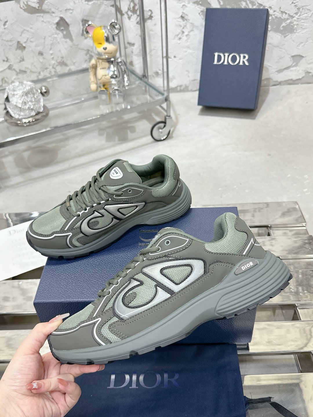 Sneakers