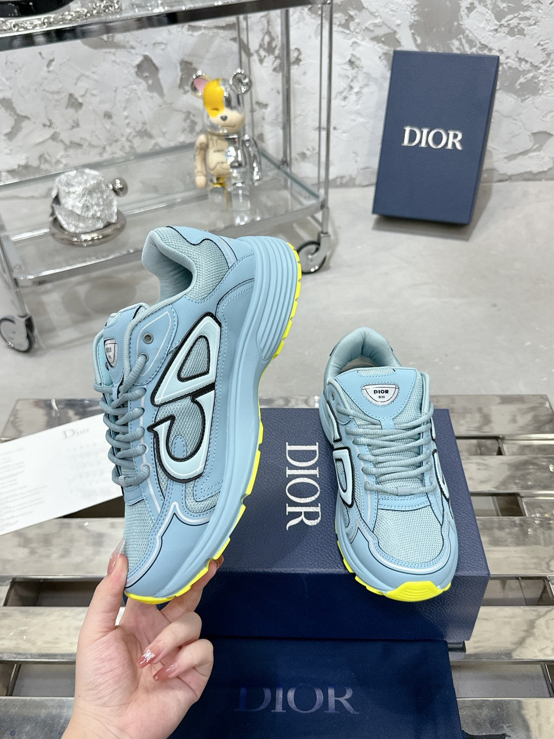 Sneakers