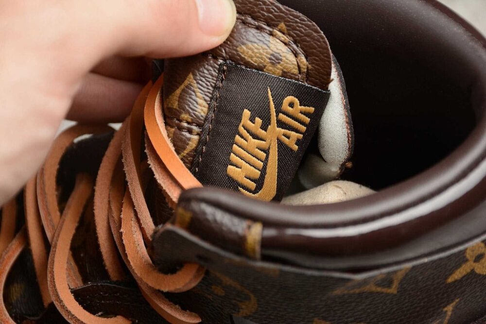 Sneaker