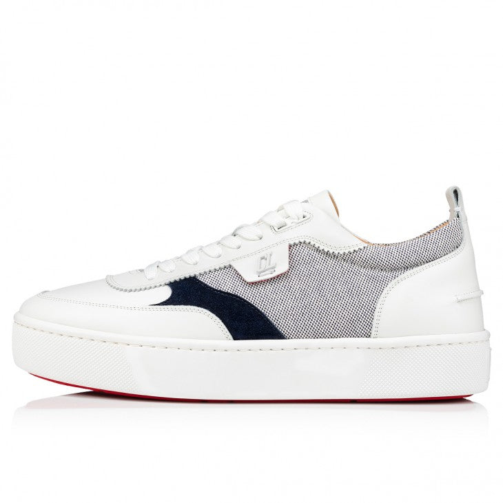 Sneaker