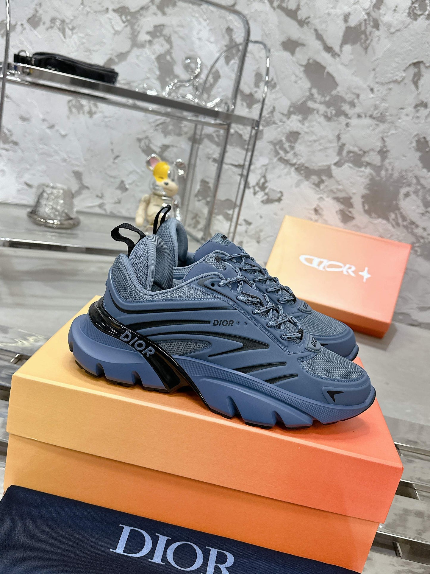 Sneakers