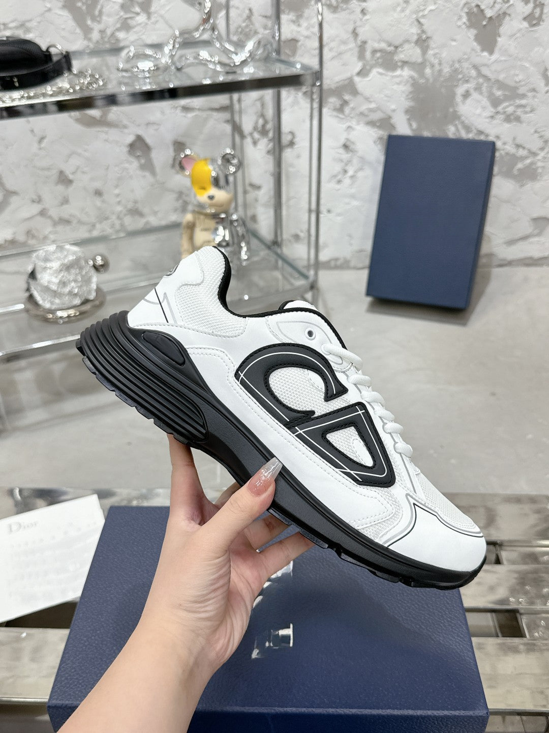 Sneakers