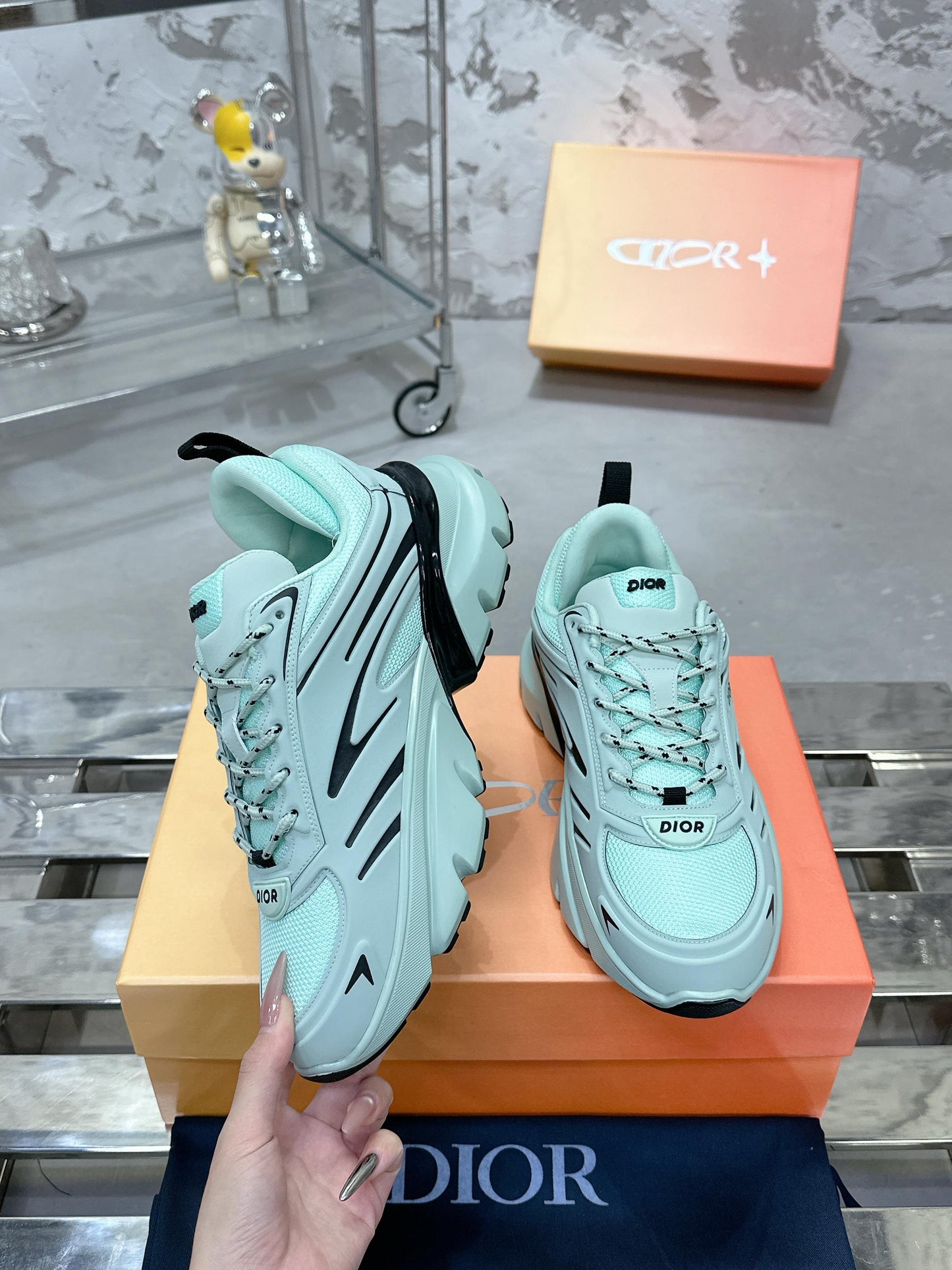 Sneakers